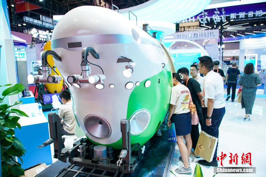 Prodotti tecnologici d'avanguardia alla 20ª edizione della China-ASEAN Expo