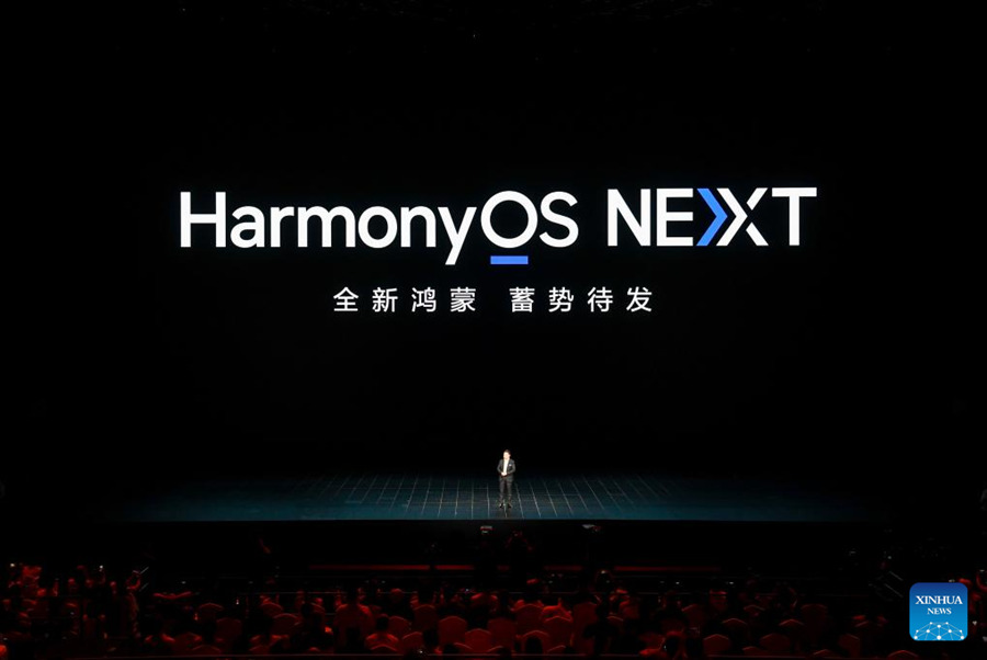 Il gigante tecnologico cinese Huawei tiene un evento di lancio a Shenzhen