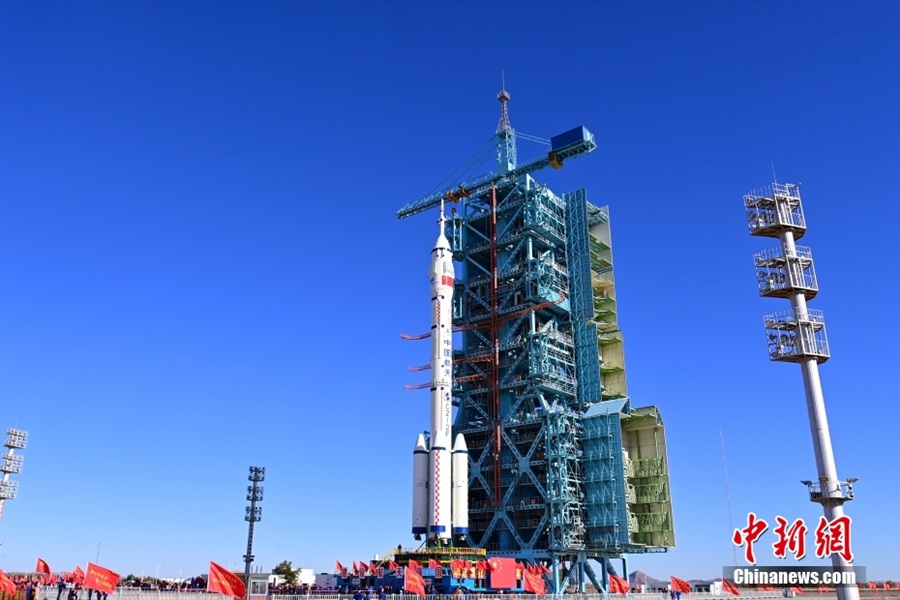 Trasferita all'area di lancio la combinazione navicella Shenzhou-17 e il razzo vettore