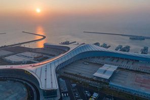 Terminal Integrato Ro-Pax del porto di Xinhai a Haikou in funzione di prova