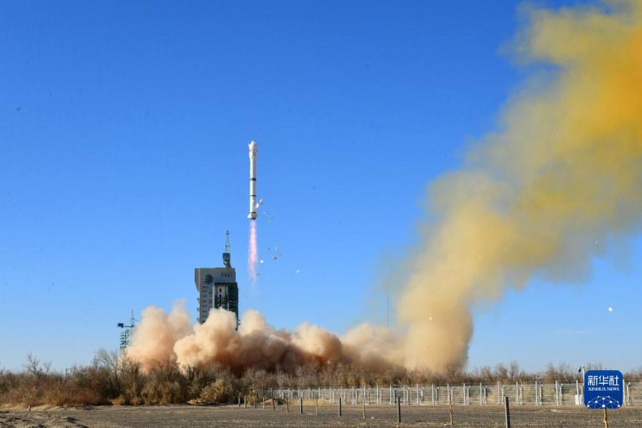 Cina, lanciato con successo satellite MISRSAT-2