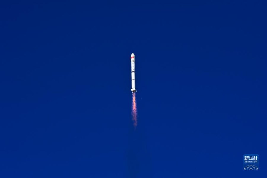 Cina, lanciato con successo satellite MISRSAT-2