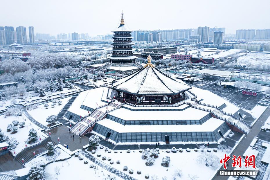 Una nevicata riporta Luoyang alla storia