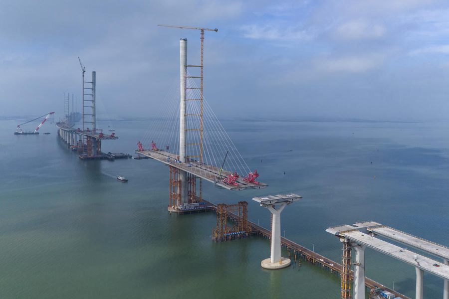 Zhuhai: la costruzione del ponte sul Mar di Huangmao procede a gonfie vele