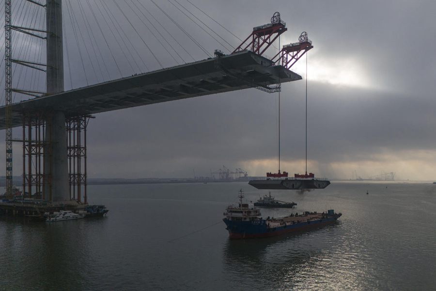 Zhuhai: la costruzione del ponte sul Mar di Huangmao procede a gonfie vele