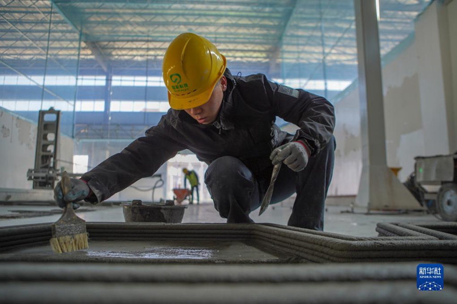 Compagnia di costruzioni con stampa 3D favorisce lo sviluppo dei villaggi nello Xizang