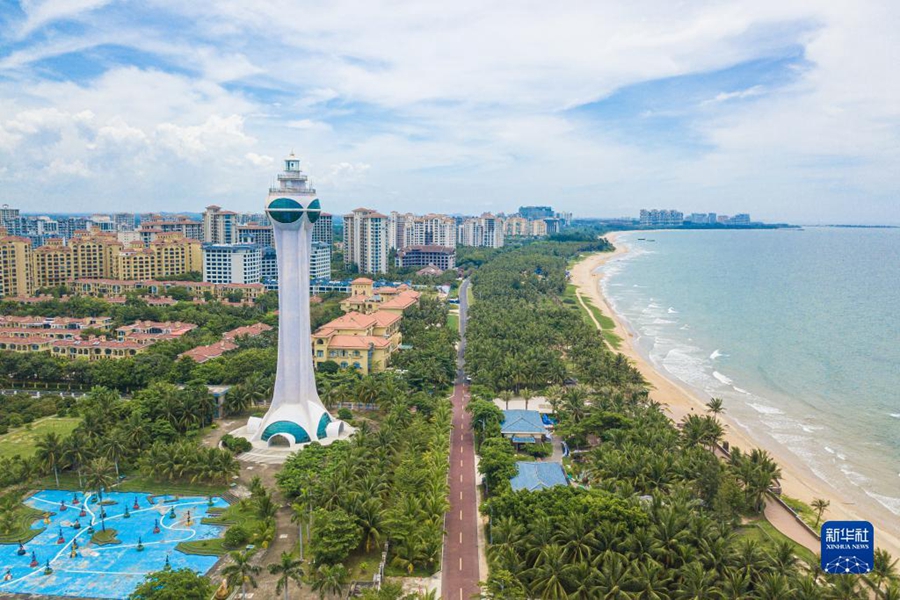 Hainan celebra l'apertura dell'autostrada panoramica costiera