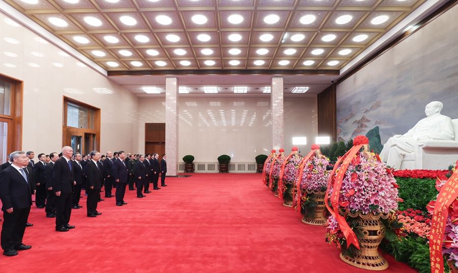 Discorso di Xi Jinping alla riunione per commemorare il 130° anniversario della nascita di Mao Zedong