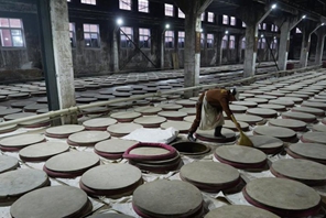 Uno sguardo alla produzione tradizionale di Baijiu nella contea di Baofeng, Henan