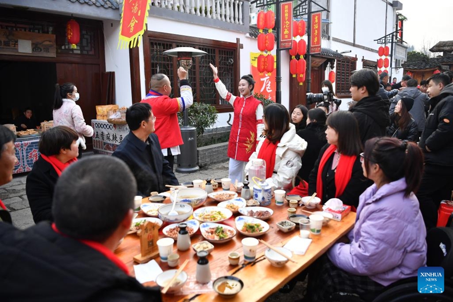 Contea di Shiquan: banchetto Paotang porta il gusto del Capodanno rurale