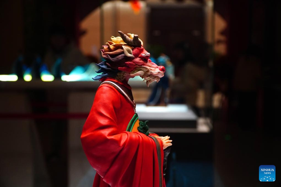 Mostra sull'Anno del Drago a Zibo, Cina orientale