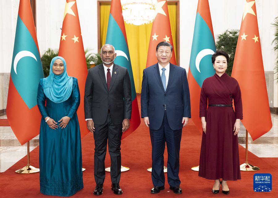 Colloquio tra Xi Jinping e il presidente delle Maldive Mohamed Muizzu
