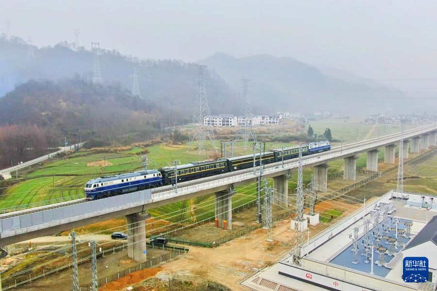 La ferrovia ad alta velocità Chizhou-Huangshan inizia il collaudo per messa in servizio