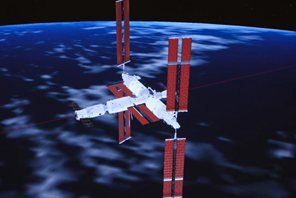 Navicella cargo cinese Tianzhou-7 attracca alla combinazione della stazione spaziale