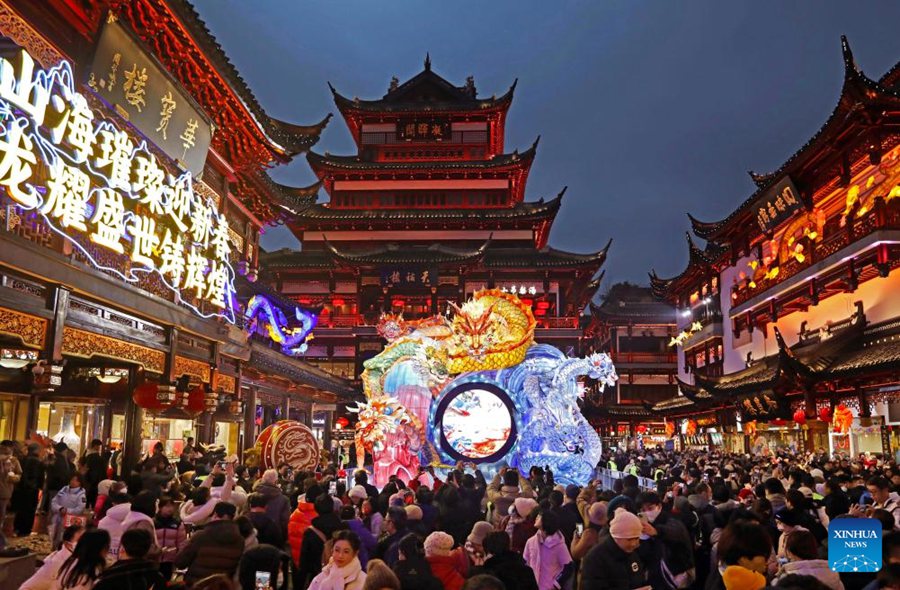 Fiera delle lanterne del Giardino Yuyuan a Shanghai