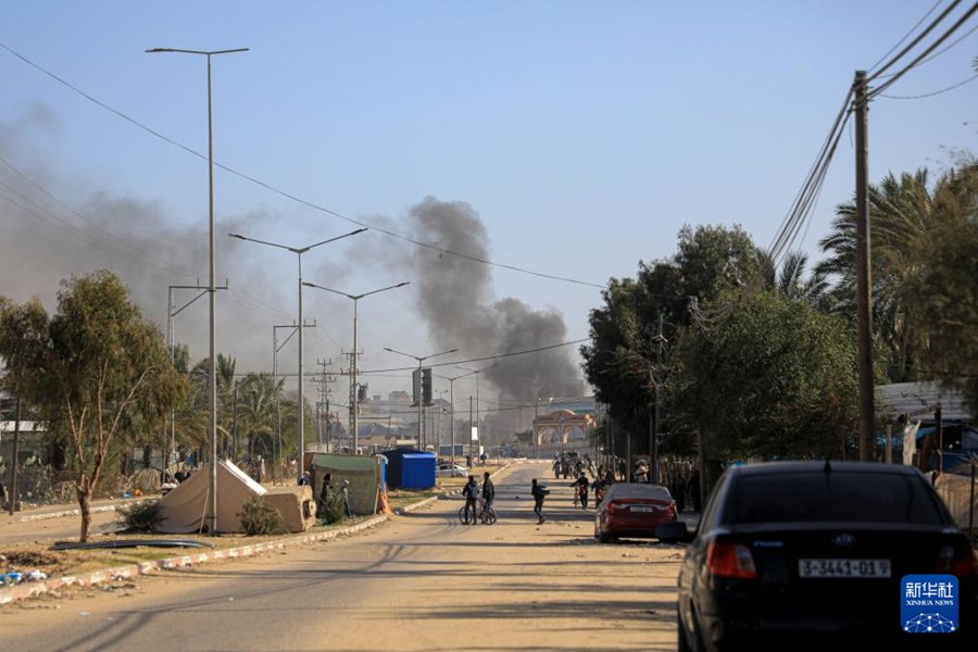 Gaza, attacco alla città di Khan Younis, 10 morti e decine di feriti