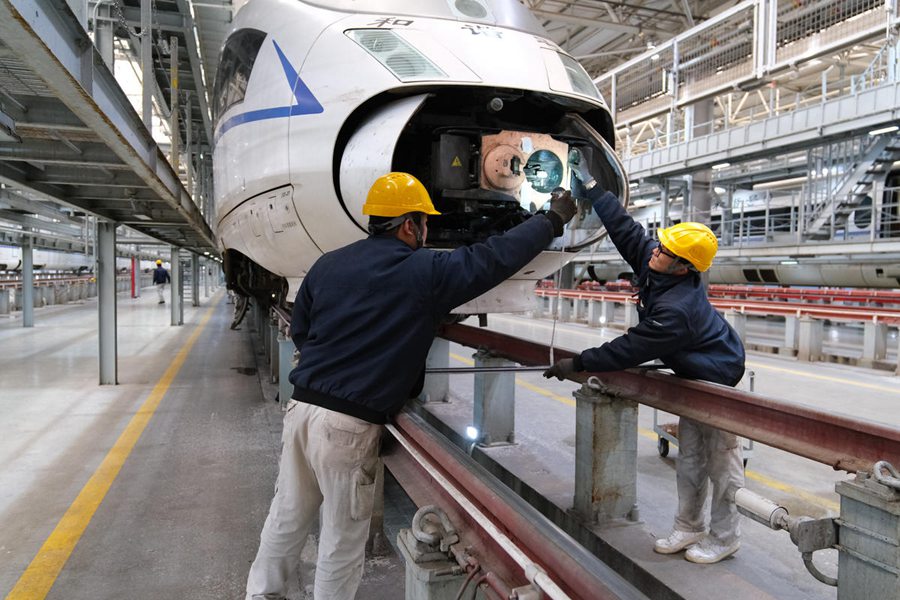 Xi'an: ispezione dei treni a trazione multipla in vista del boom di viaggi della Festa di Primavera