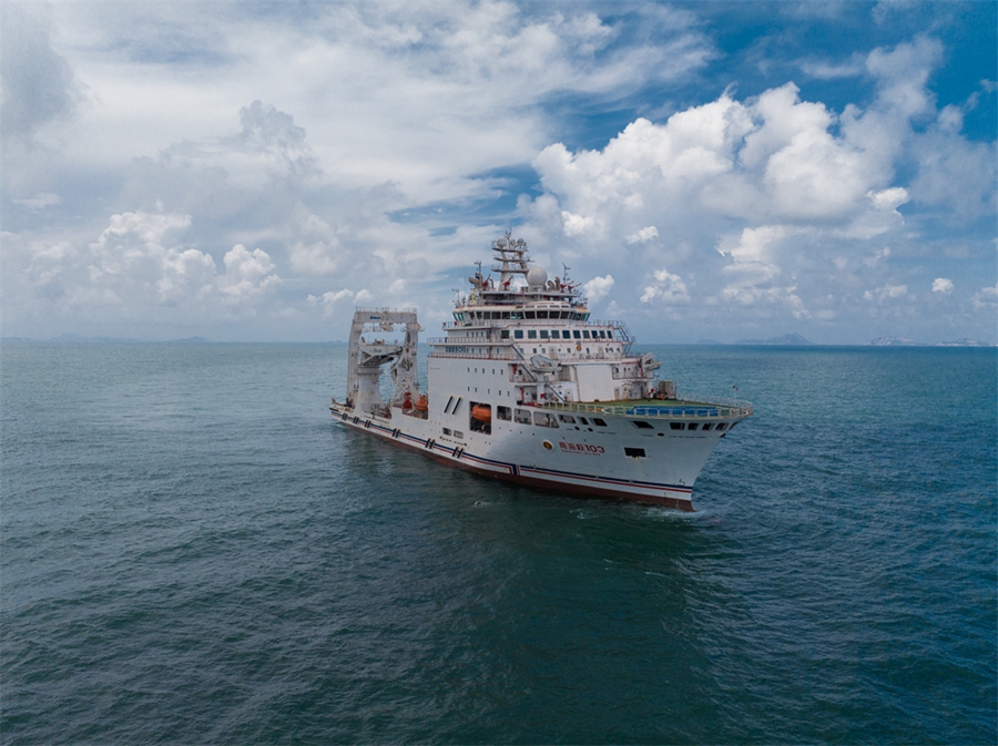 Entrata in servizio la grande nave di soccorso 