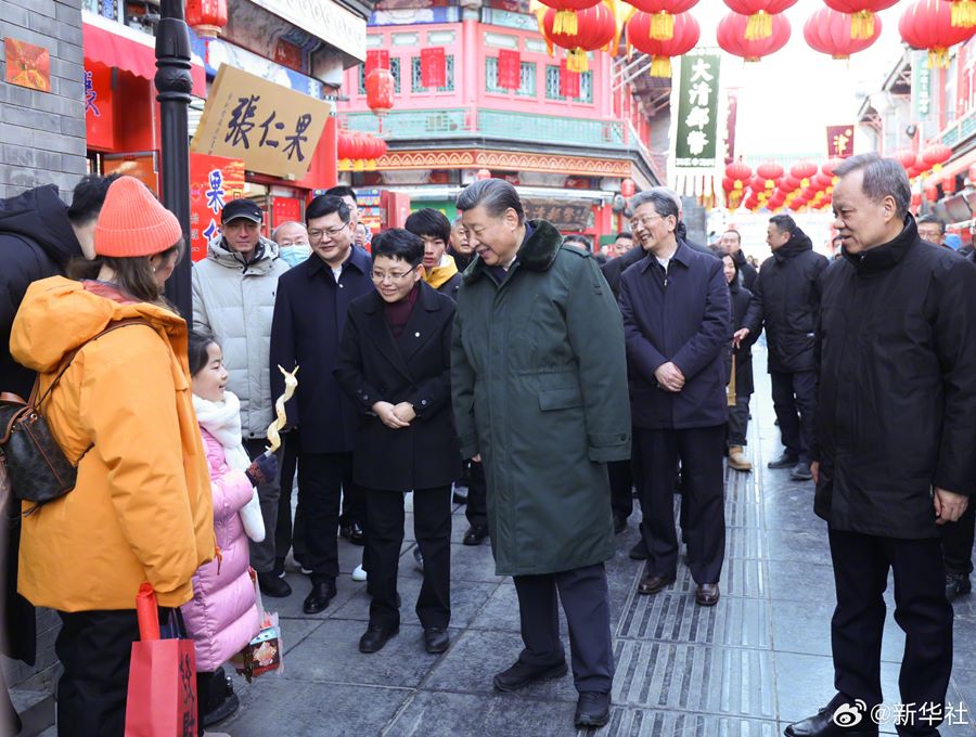 Xi Jinping visita i quadri di base e la popolazione di Tianjin alla vigilia della Festa di Primavera