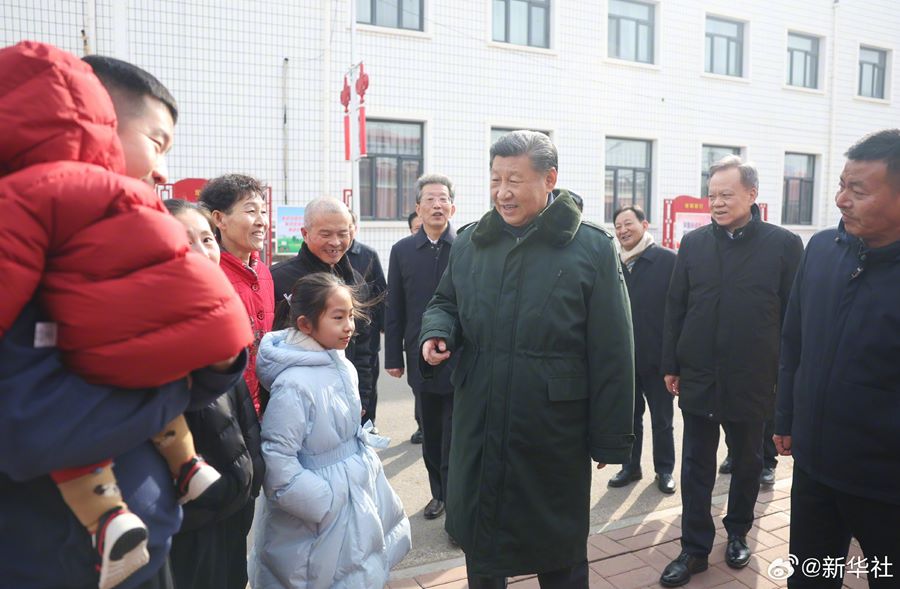 Xi Jinping visita i quadri di base e la popolazione di Tianjin alla vigilia della Festa di Primavera