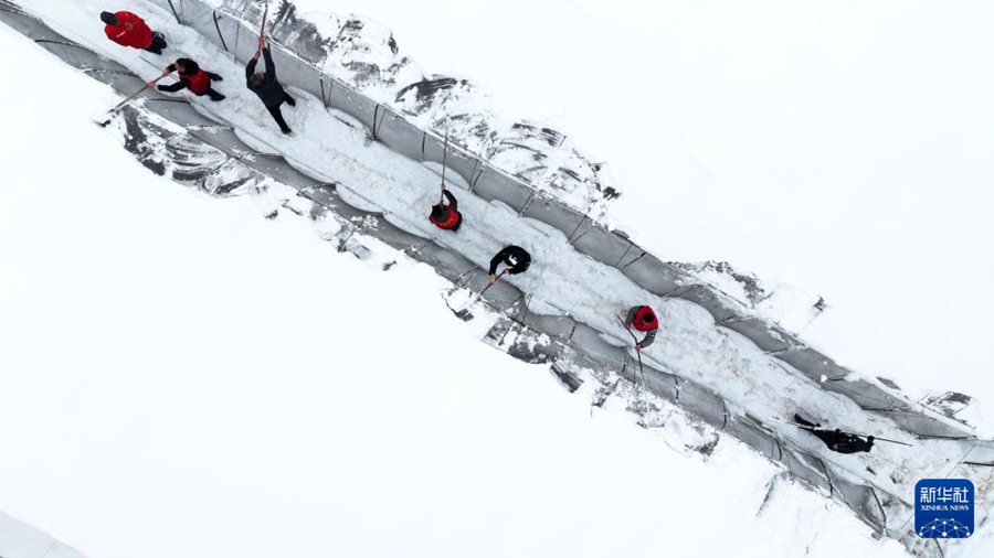 Vari luoghi rispondono attivamente alle basse temperature, alla pioggia e alla neve