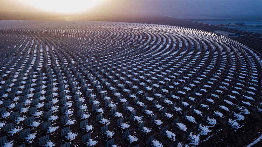Continua produzione di energia verde nel deserto del Gobi