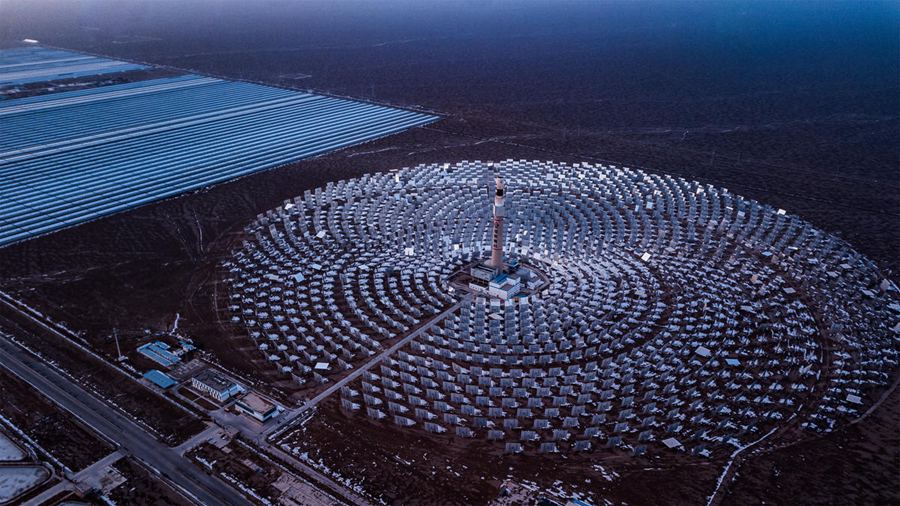 Continua produzione di energia verde nel deserto del Gobi