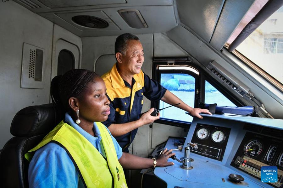 La ferrovia Lagos-Ibadan costruita dalla Cina opera in sicurezza da 1.000 giorni