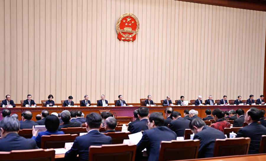 Presidium della sessione legislativa annuale cinese tiene la sua terza riunione