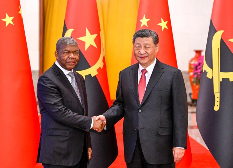 Xi Jinping incontra il Presidente angolano João Manuel Gonçalves Lourenço