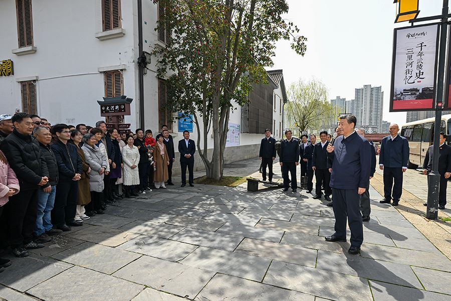 Ispezione di Xi Jinping a Changde, nella provincia dello Hunan