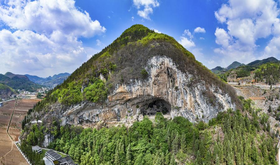 Grotte giganti nella contea di Panxian, nella provincia del Guizhou, nel sud-ovest della Cina. (Museo Provinciale del Guizhou/In gentile concessione a Xinhua)