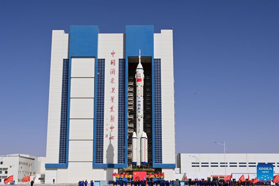 Lancio nel prossimo futuro della combinazione della navicella Shenzhou-18 e del razzo vettore Lunga Marcia 2F Yao-18