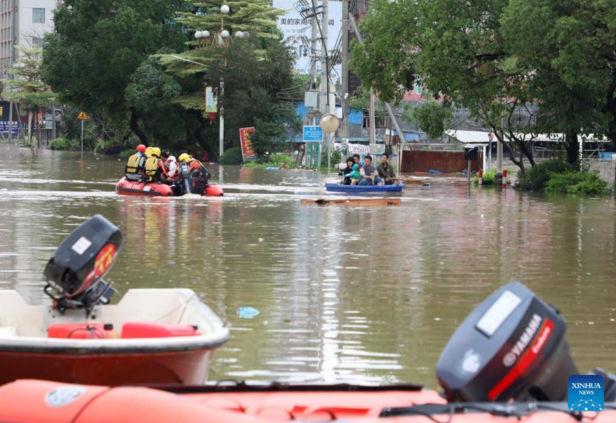 Massicce inondazione colpiscono il Guangdong