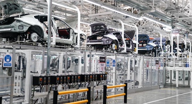 Economista tedesco: misure di protezione commerciale contro i veicoli elettrici cinesi un "grave errore"