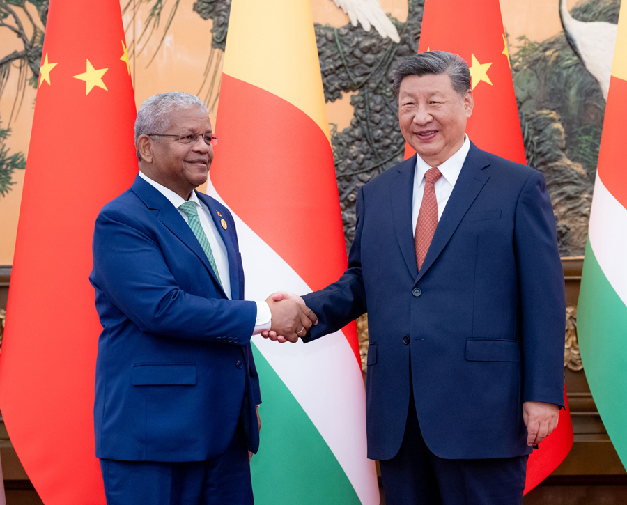 Incontro tra Xi Jinping e il Presidente delle Seychelles, Wavel Ramkalawan