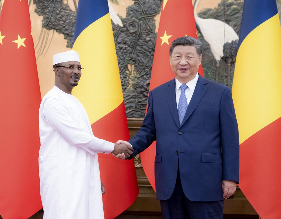 Incontro tra Xi Jinping e il Presidente del Ciad, Mahamat Idriss Deby Itno
