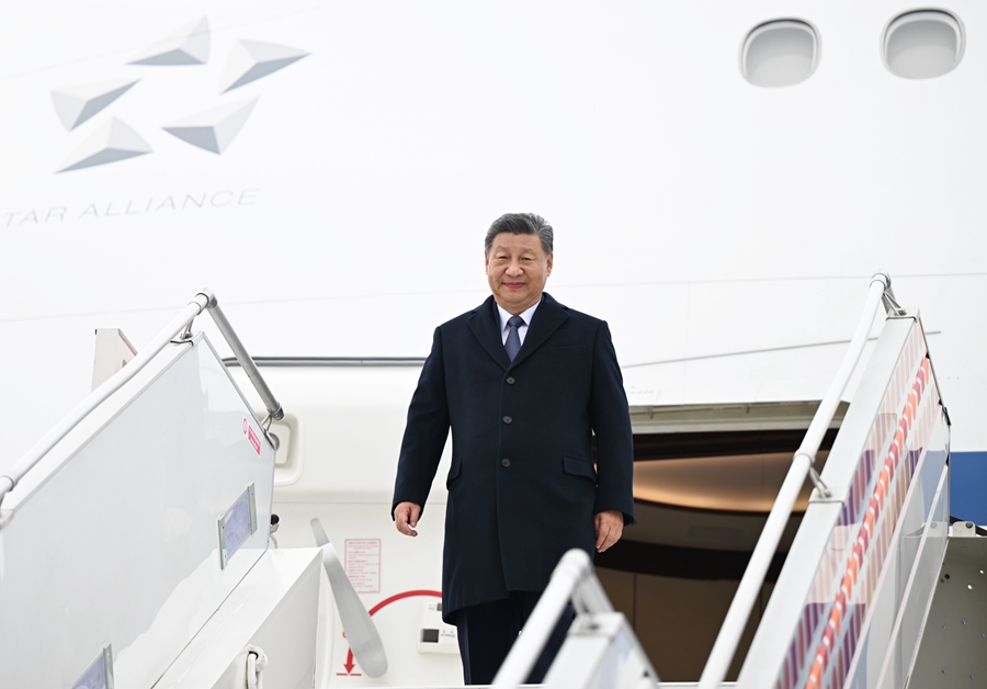 Xi Jinping arrivato a Kazan per partecipare al 16° incontro dei leader BRICS
