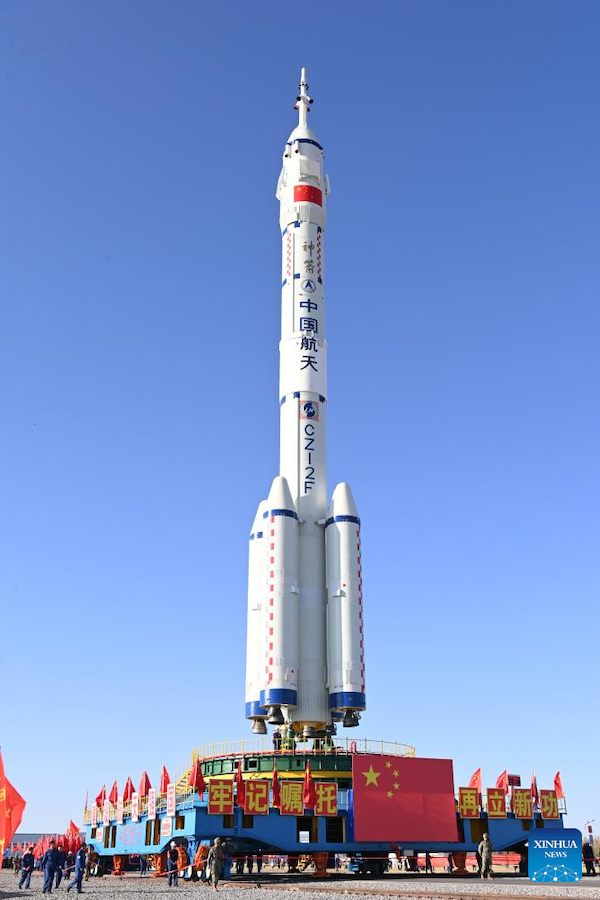La Cina si prepara a lanciare la navicella spaziale con equipaggio Shenzhou-19