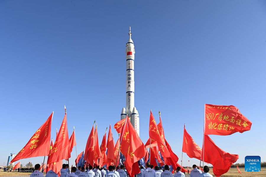 La Cina si prepara a lanciare la navicella spaziale con equipaggio Shenzhou-19
