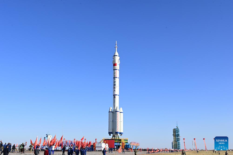 La Cina si prepara a lanciare la navicella spaziale con equipaggio Shenzhou-19