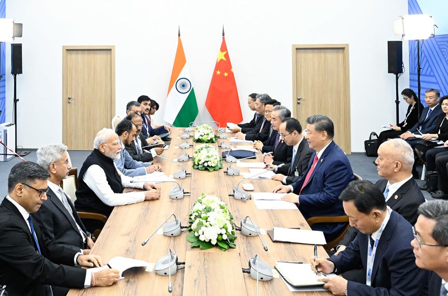 Incontro tra Xi Jinping e il primo ministro indiano Narendra Modi