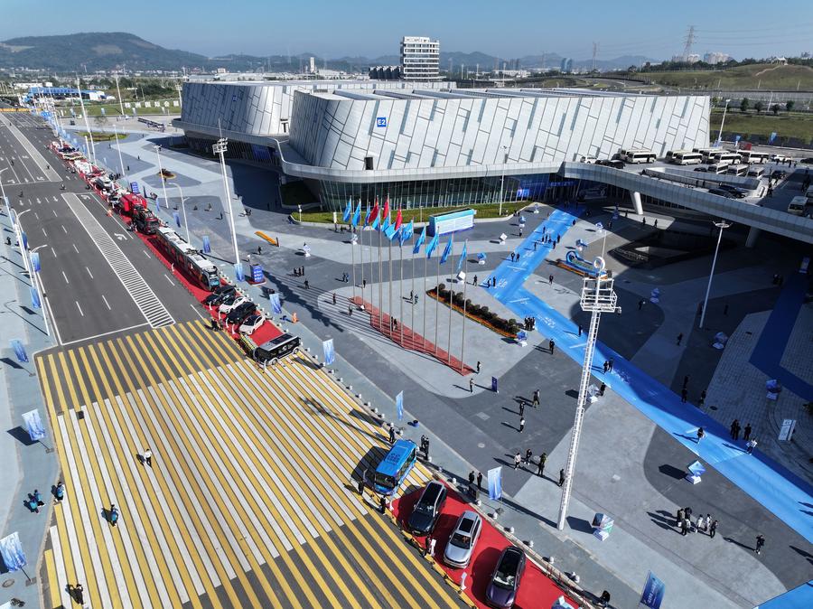 Area espositiva del 3° Summit internazionale sulle applicazioni BDS (BeiDou Navigation Satellite System) a Zhuzhou, nella provincia centrale cinese dello Hunan. (24 ottobre 2024 - Xinhua/Cheng Ji'an)