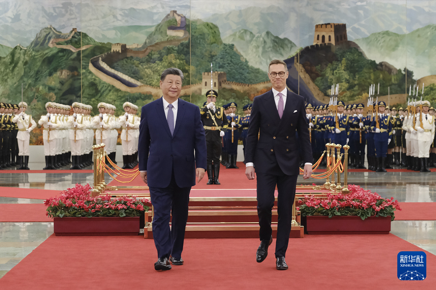 Incontro tra Xi Jinping e il Presidente finlandese Stubb
