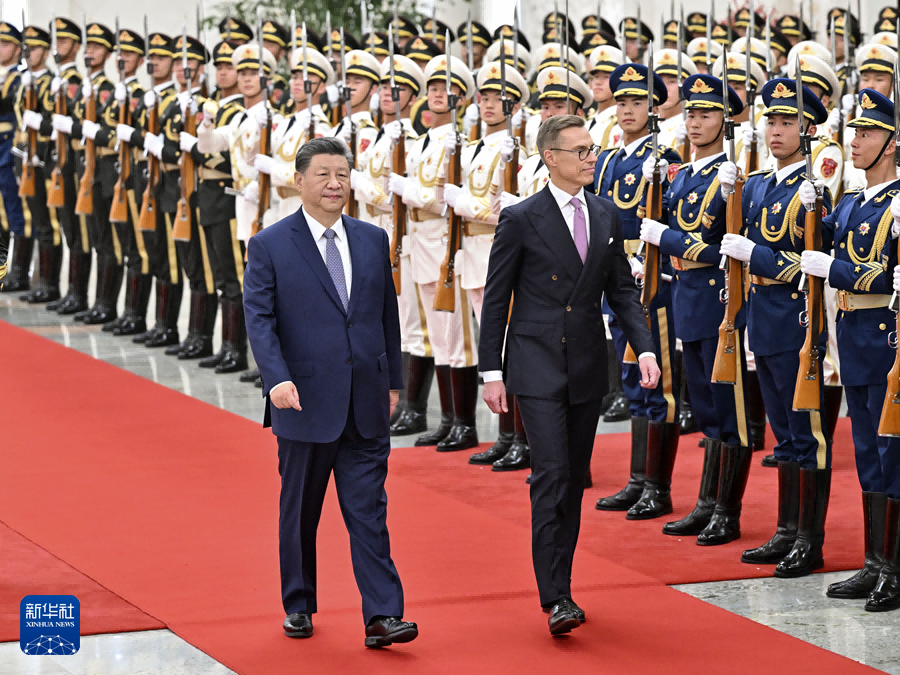Incontro tra Xi Jinping e il Presidente finlandese Stubb