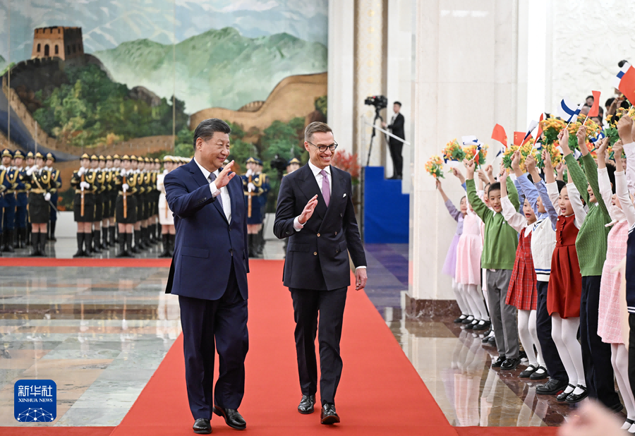 Incontro tra Xi Jinping e il Presidente finlandese Stubb