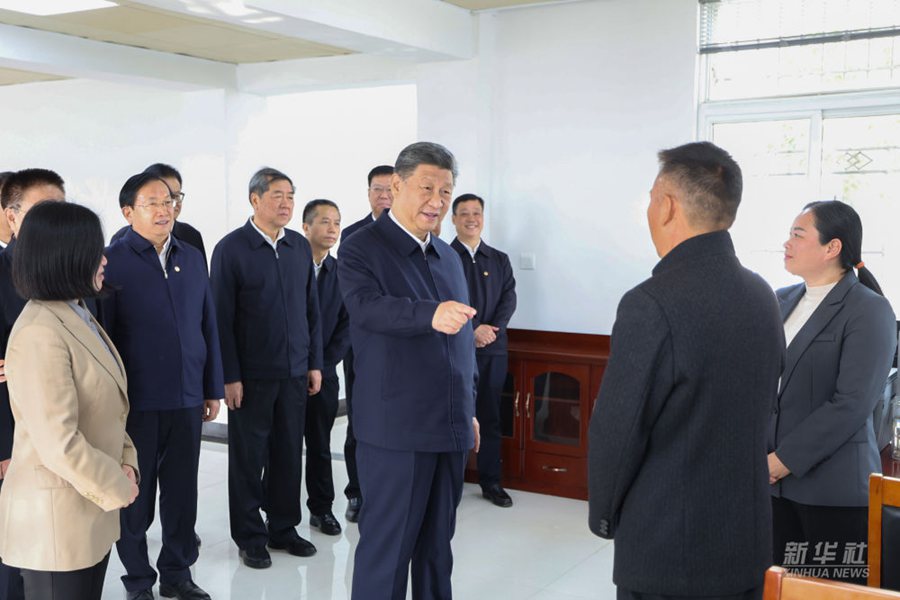 Visita d'ispezione di Xi Jinping nello Hubei