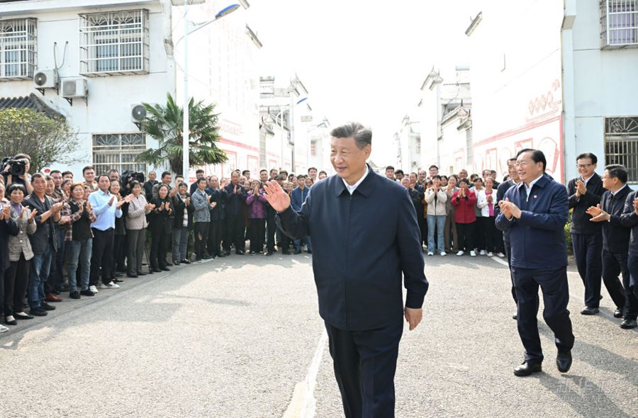 Visita d'ispezione di Xi Jinping nello Hubei
