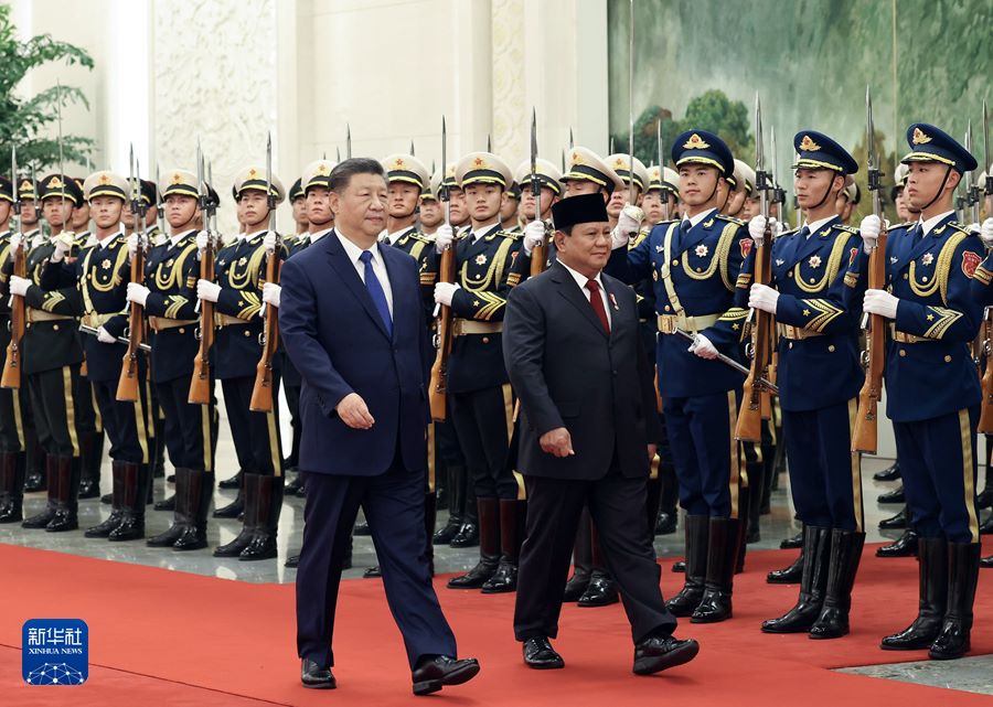 Xi Jinping incontra Prabowo Subianto