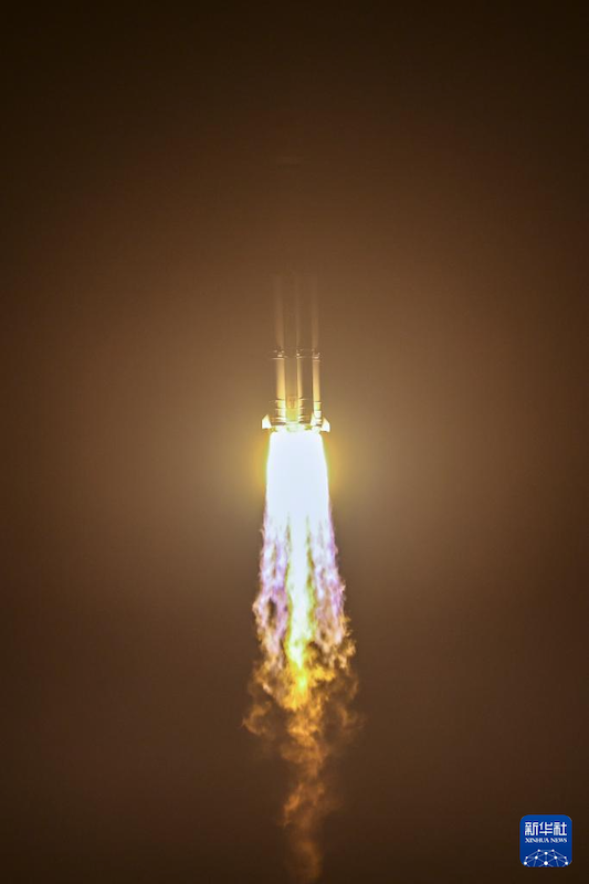 Cina, lanciata con successo la navicella cargo Tianzhou-8